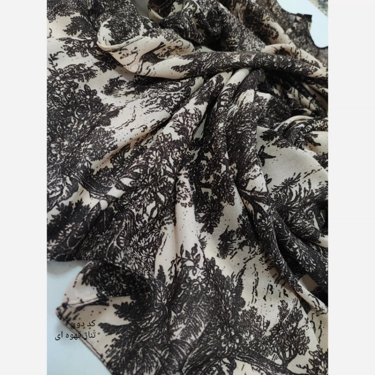 روسری نخی طرح دار