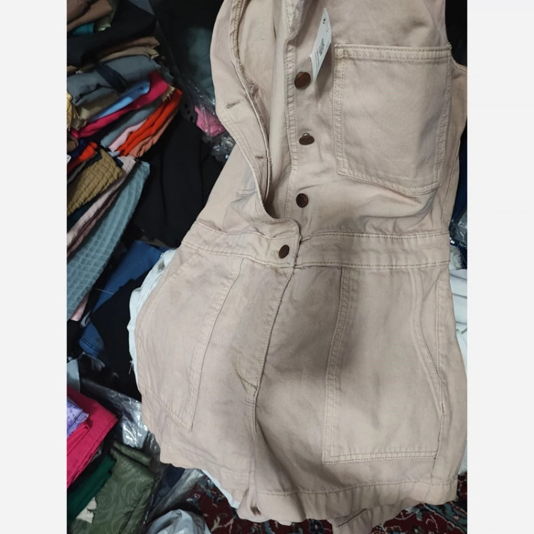 بیلرسوت. سرهمی شلوارک دار