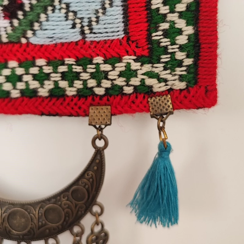 آویز سنتی کارِدست