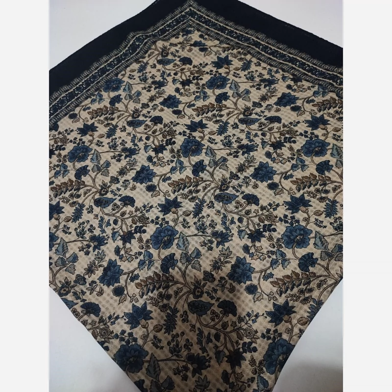روسری کوچک حریرنخ