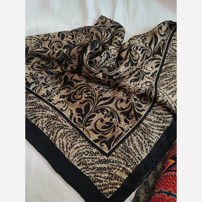 روسری کوچک حریرنخ